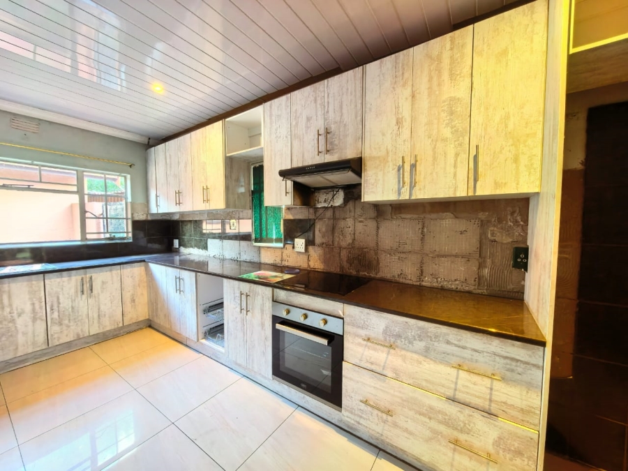 To Let 3 Bedroom Property for Rent in Vaalpark Free State